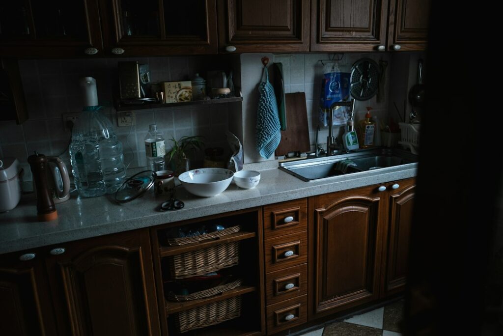 Cocina despejada y funcional